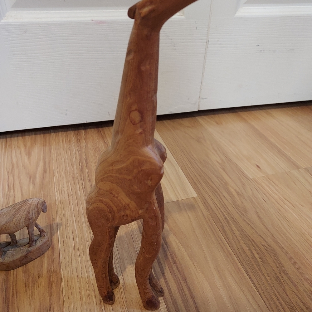 Vintage Hand Carved Wooden Gazelle And Giraffe Figurines African Animal Set Of 3 - Picture 4 of 13